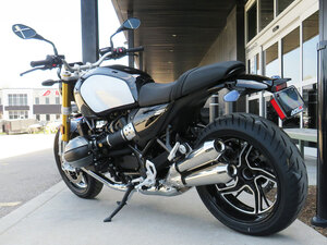 2026 BMW R 12 nineT Blackstorm metallic