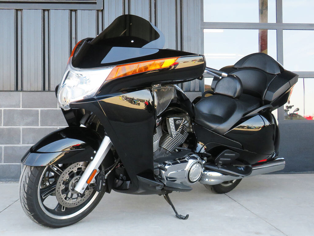 2012 Triumph Thunderbird Two-Tone