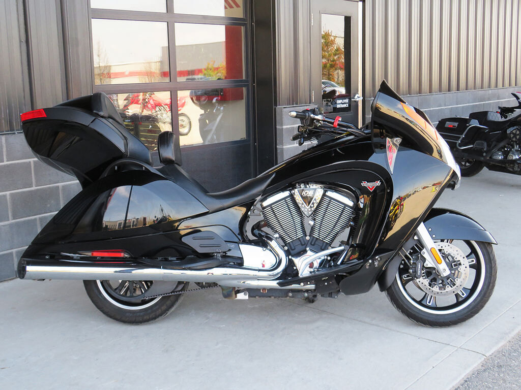 2015 Victory Motorcycles Vision Tour Gloss Black