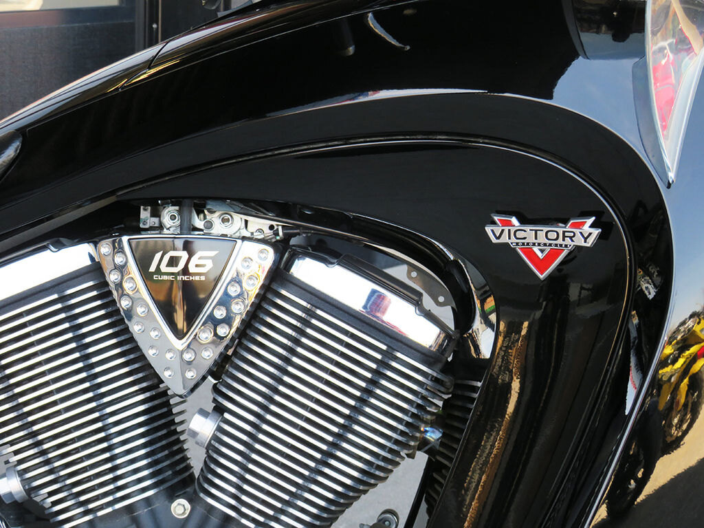 2015 Victory Motorcycles Vision Tour Gloss Black