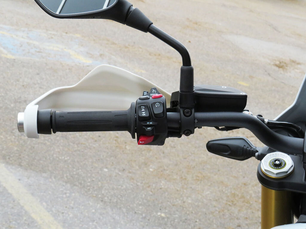 2026 BMW R 12 G/S Light white