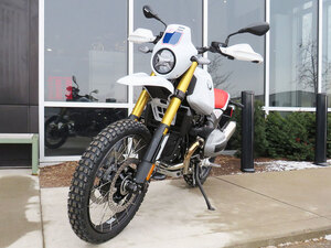 2026 BMW R 12 G/S Light white