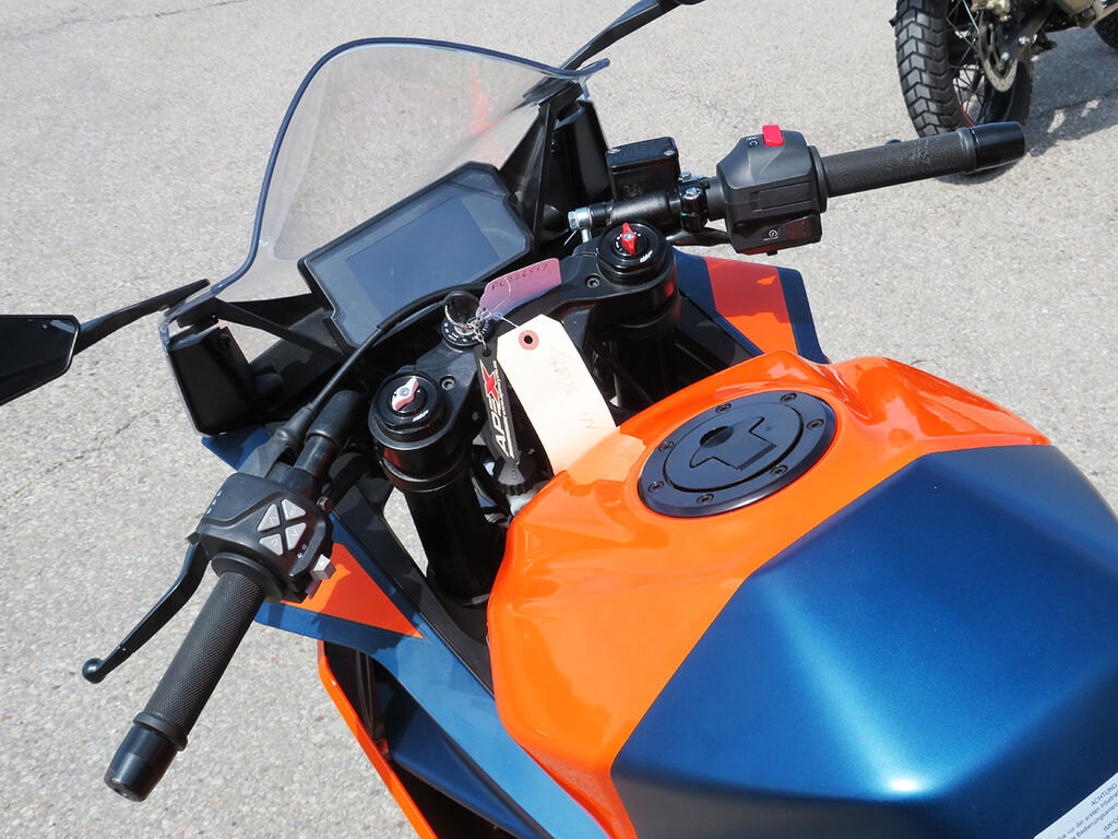 2023 KTM RC 390
