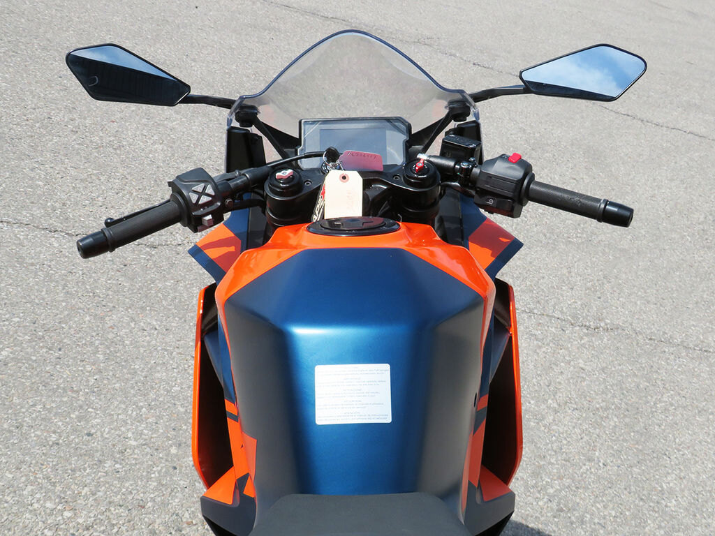 2023 KTM RC 390