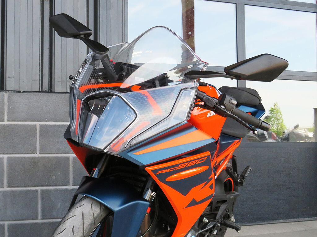 2023 KTM RC 390