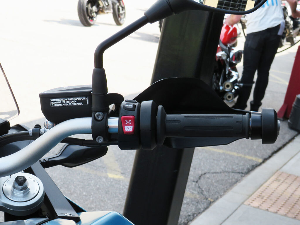 2026 BMW F 900 GS Passion