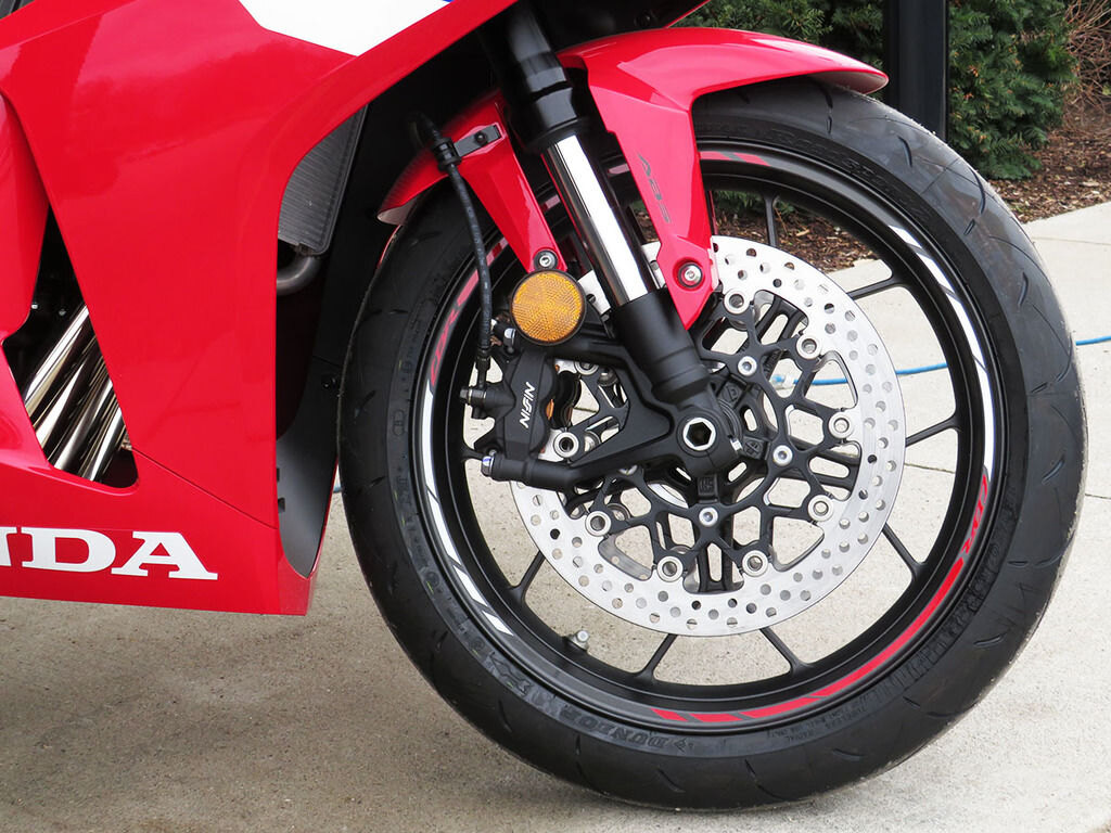 2026 Honda CBR650R E Clutch ABS
