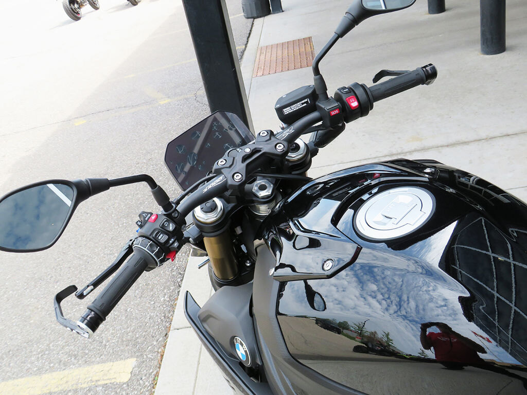 2026 BMW S 1000 R Blackstorm metallic