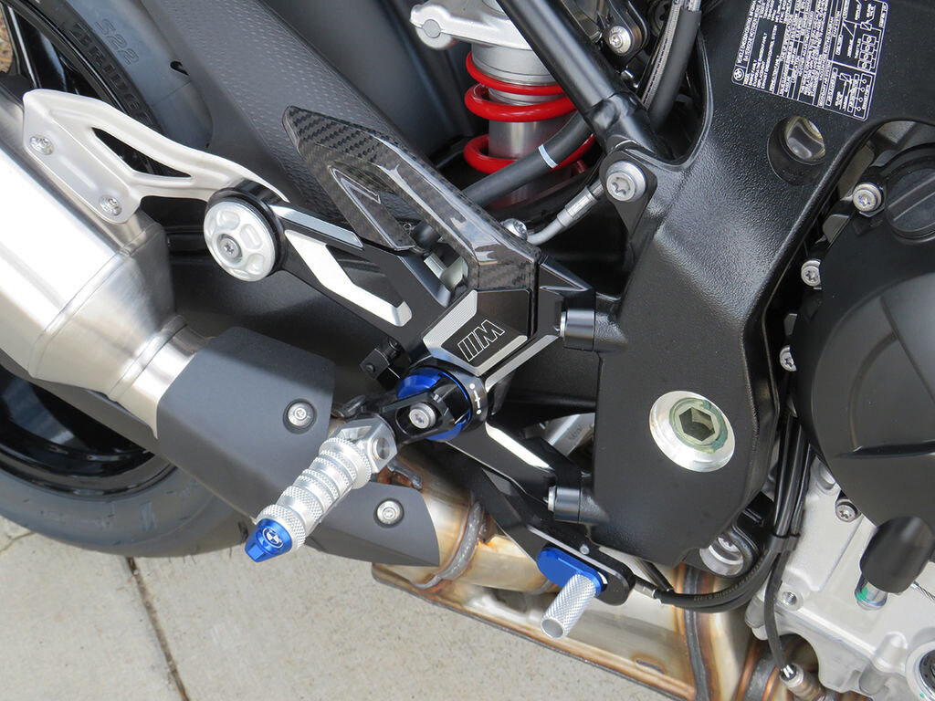2026 BMW S 1000 R Blackstorm metallic