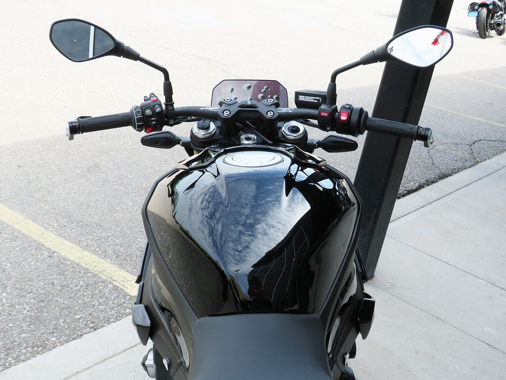2026 BMW S 1000 R Blackstorm metallic