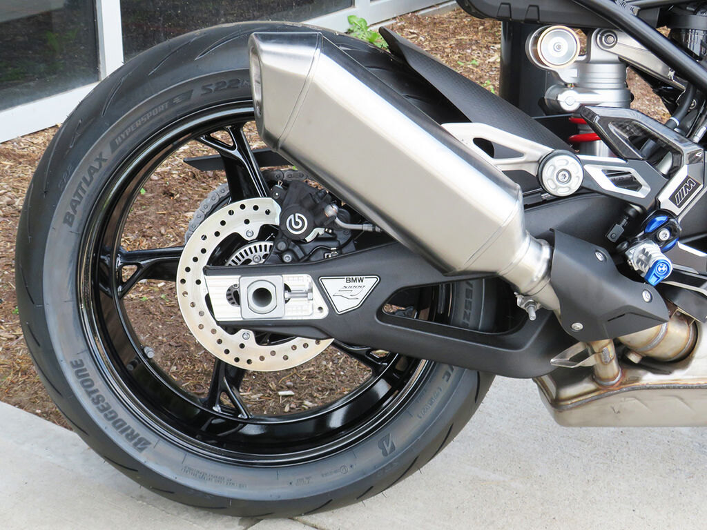 2026 BMW S 1000 R Blackstorm metallic