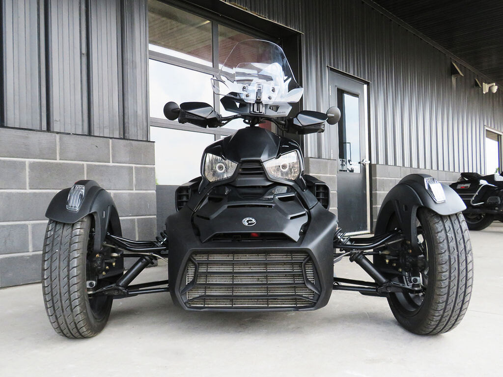 2022 Triumph Rocket 3 GT Phantom Black