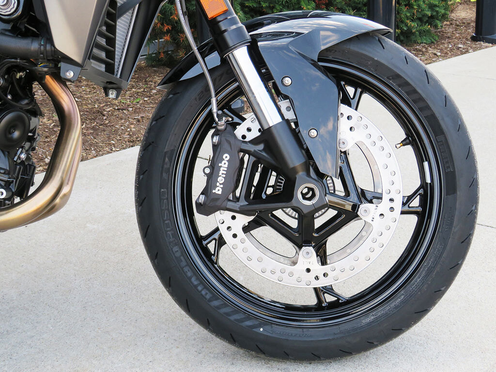 2026 BMW F 900 R Triple Black
