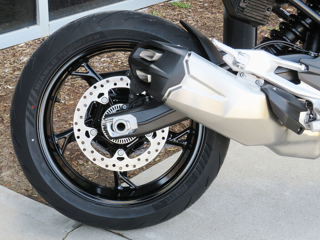 2026 BMW F 900 R Triple Black