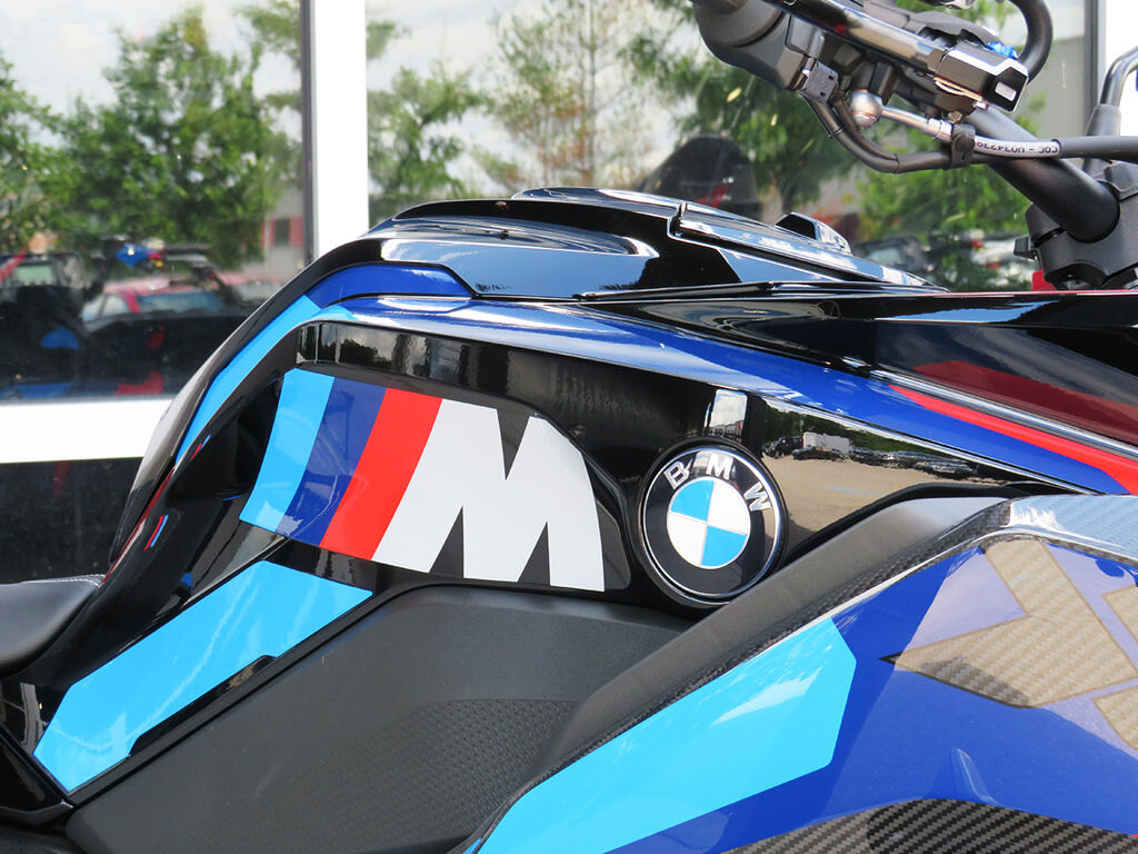 2026 BMW M 1000 XR Blackstorm metallic/M Motorsport