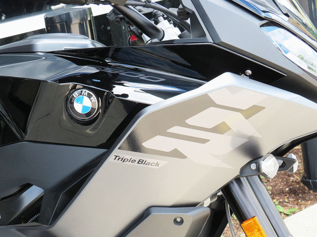 2026 BMW F 900 XR Triple Black