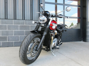 2022 Triumph Bonneville Speedmaster Red Hopper
