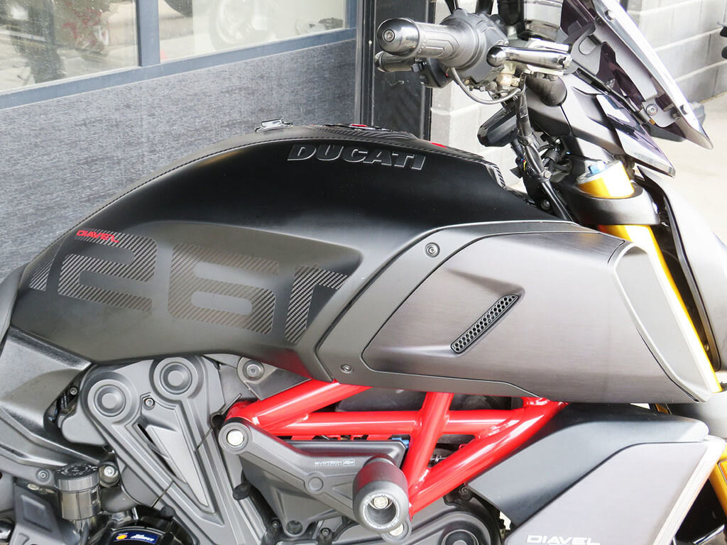 2021 Ducati Diavel 1260 S Total Black
