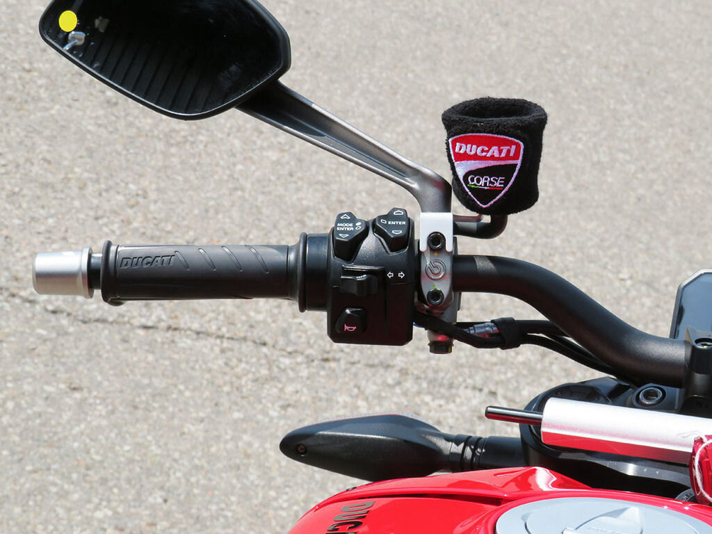 2023 Ducati Streetfighter V4 Ducati Red
