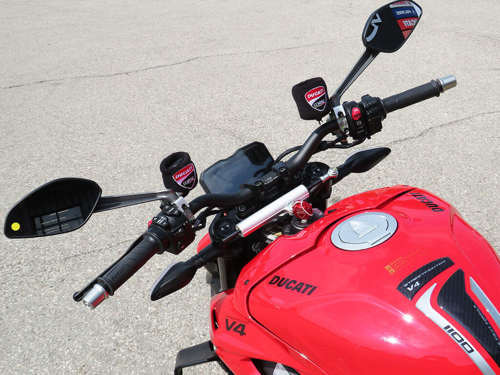 2023 Ducati Streetfighter V4 Ducati Red