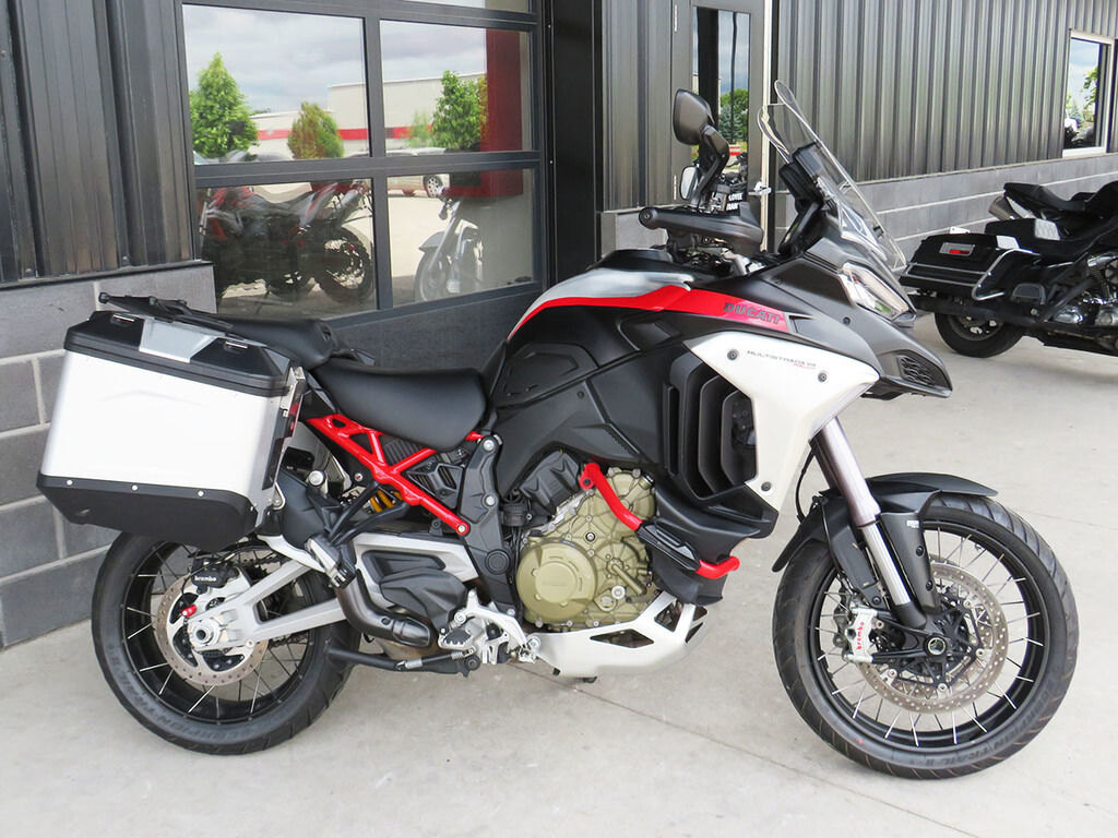 2023 Ducati Multistrada V4 Rally Brushed Aluminum & Matte Black