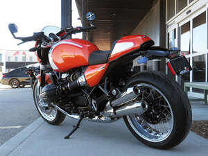 2026 BMW R 12 S Lava orange metallic