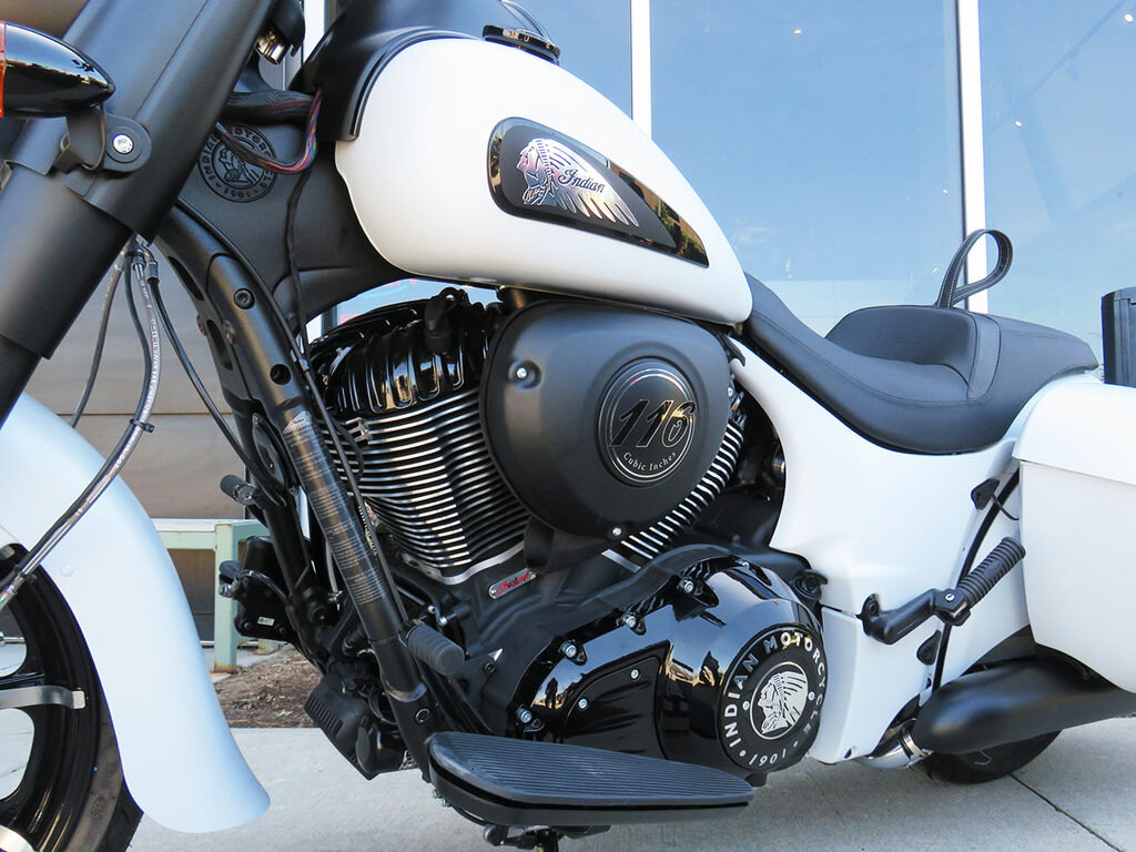 2026 Indian Motorcycle Springfield Dark Horse Ghost White Metallic Smoke