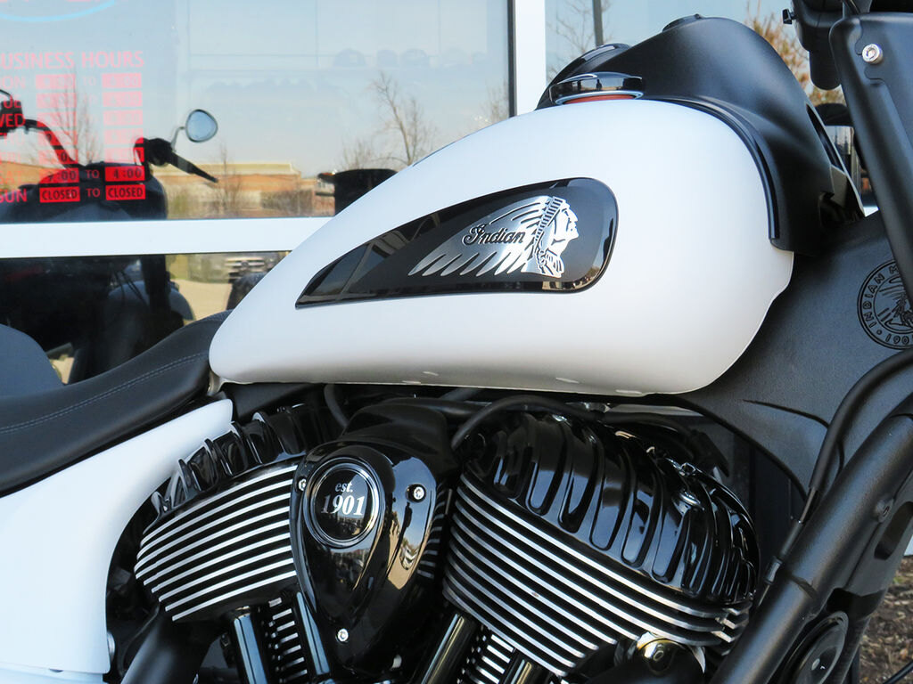 2026 Indian Motorcycle Springfield Dark Horse Ghost White Metallic Smoke