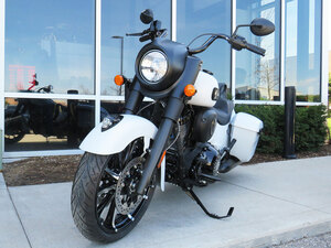 2026 Indian Motorcycle Springfield Dark Horse Ghost White Metallic Smoke