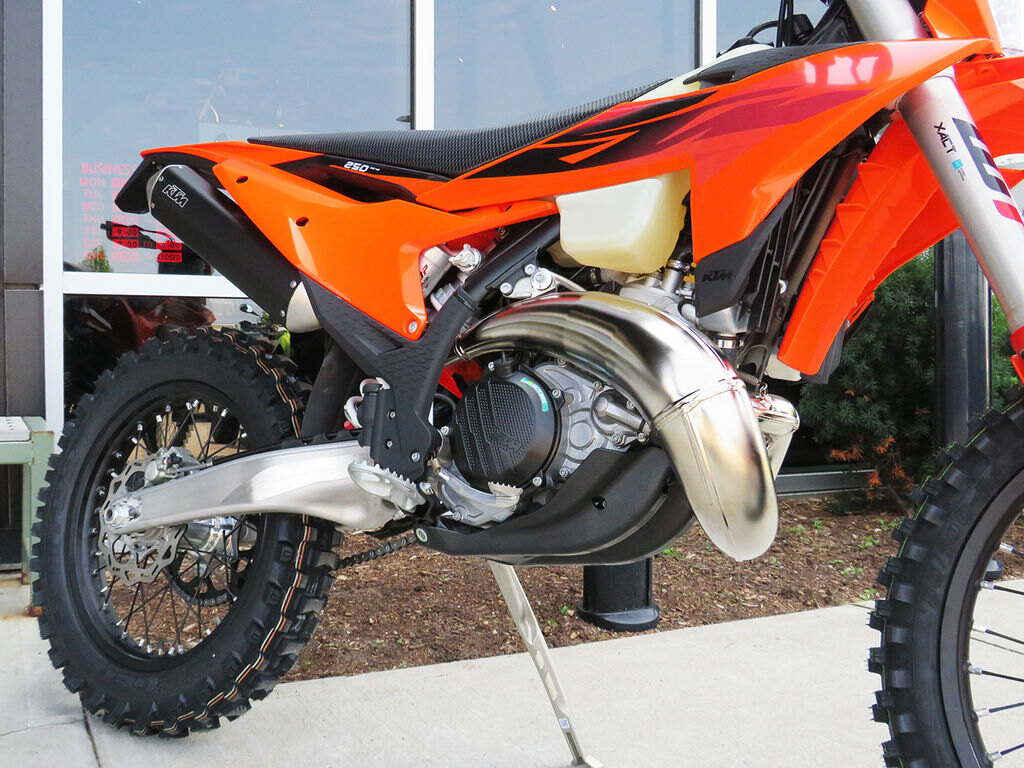 2027 KTM 250 XC W
