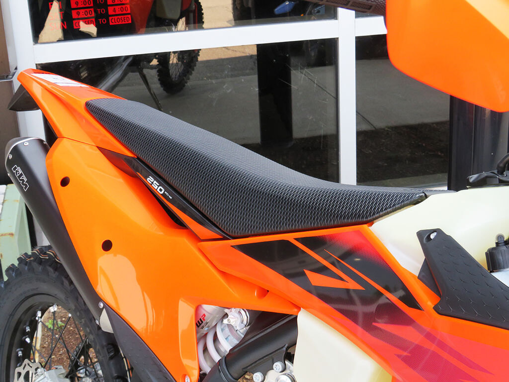 2027 KTM 250 XC W