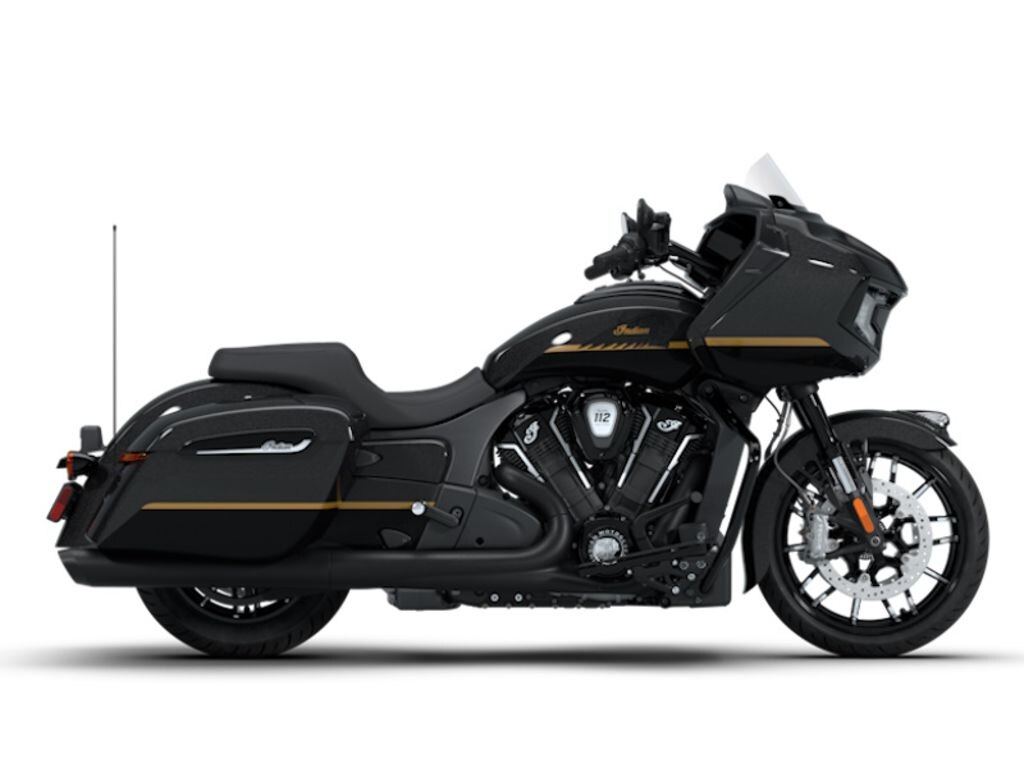 2026 Indian Motorcycle Challenger Dark Horse 112 w/PowerBand Audio Black Crystal w/Black Metalli
