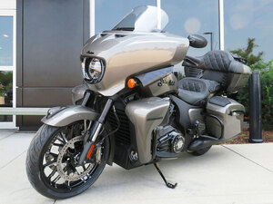 2026 Indian Motorcycle Roadmaster PowerPlus Dark Horse 112 w/PowerBand Heavy Metal