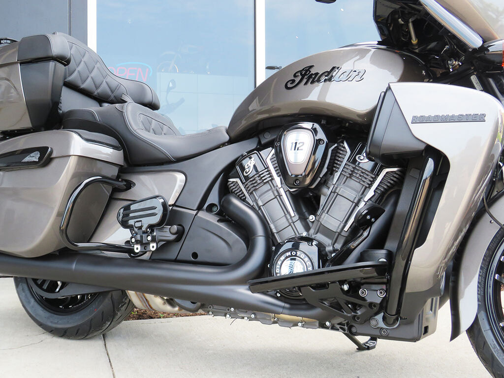 2026 Indian Motorcycle Roadmaster PowerPlus Dark Horse 112 w/PowerBand Heavy Metal
