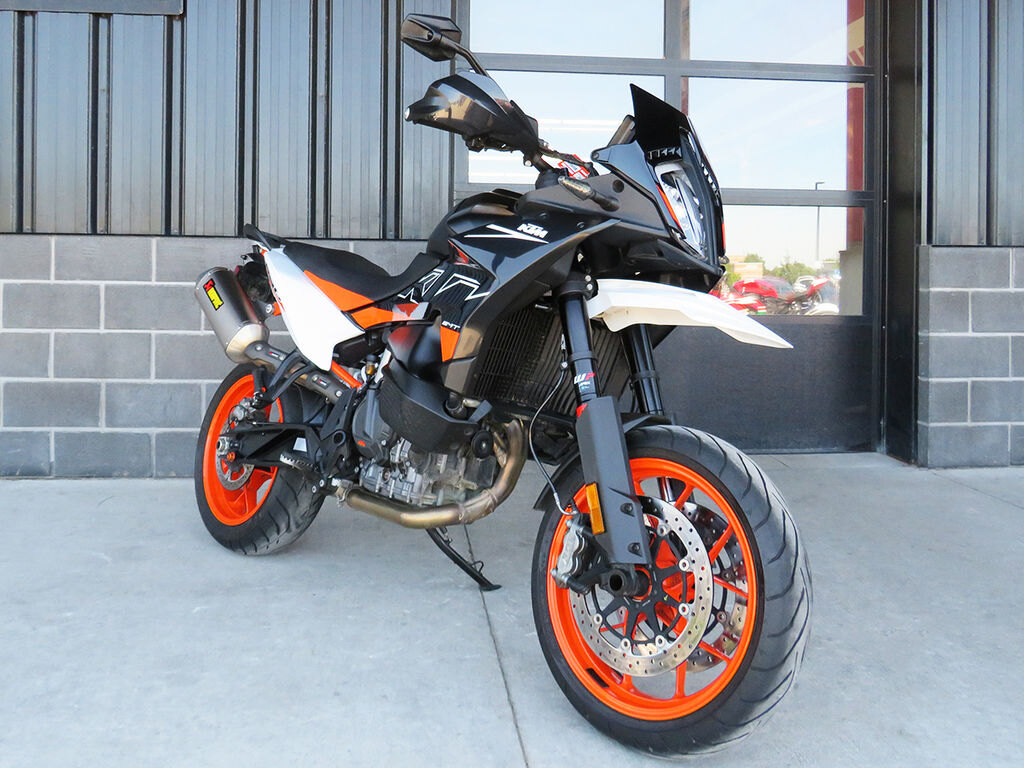 2024 Suzuki Boulevard C50T