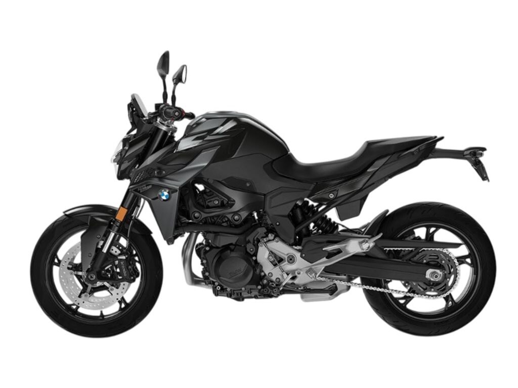 2026 BMW F 900 R Triple Black