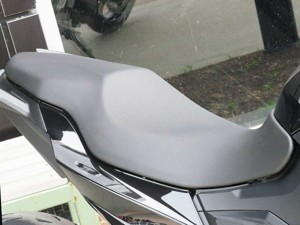 2026 BMW F 900 R Triple Black