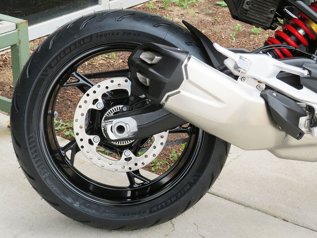 2026 BMW F 900 R Triple Black