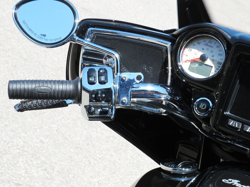 2019 Indian Motorcycle Roadmaster Thunder Black