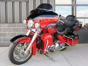 2016 Harley Davidson FLHTKSE CVO Limited