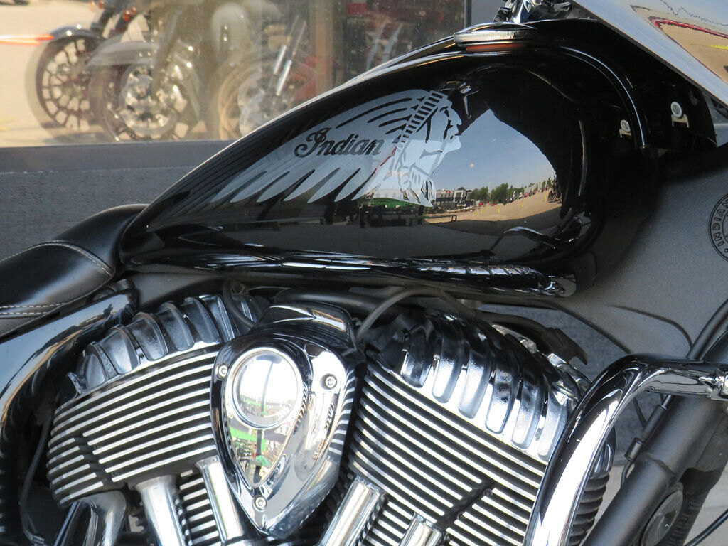 2018 Indian Motorcycle Chieftain Limited ABS Thunder Black
