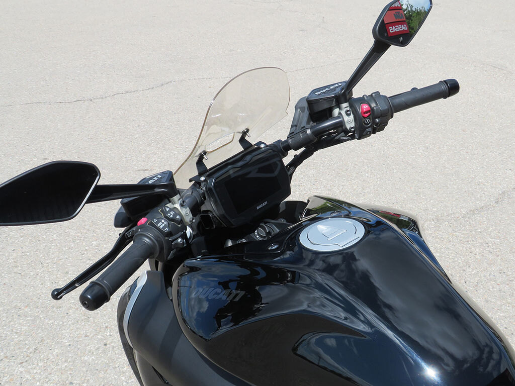 2023 Ducati Diavel 4 Thrilling Black