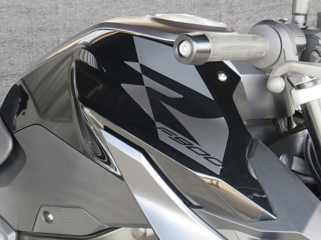 2026 BMW F 900 R Triple Black