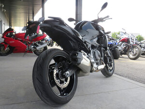 2026 BMW F 900 R Triple Black