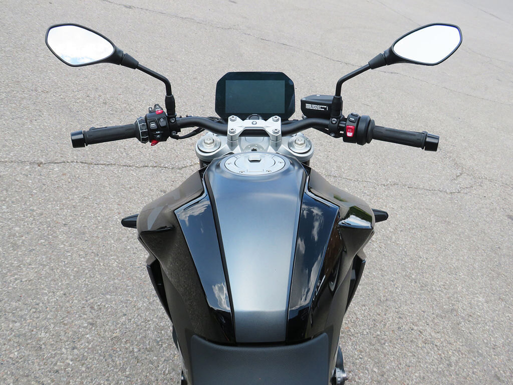 2026 BMW F 900 R Triple Black