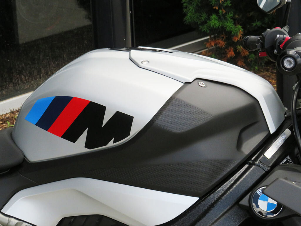 2026 BMW M 1000 R White Aluminium metallic matt