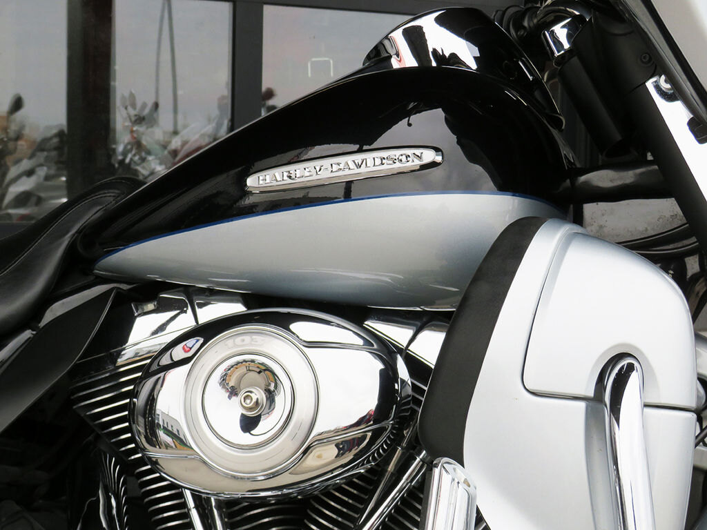2012 Harley Davidson FLHTK Electra Glide Ultra Limited