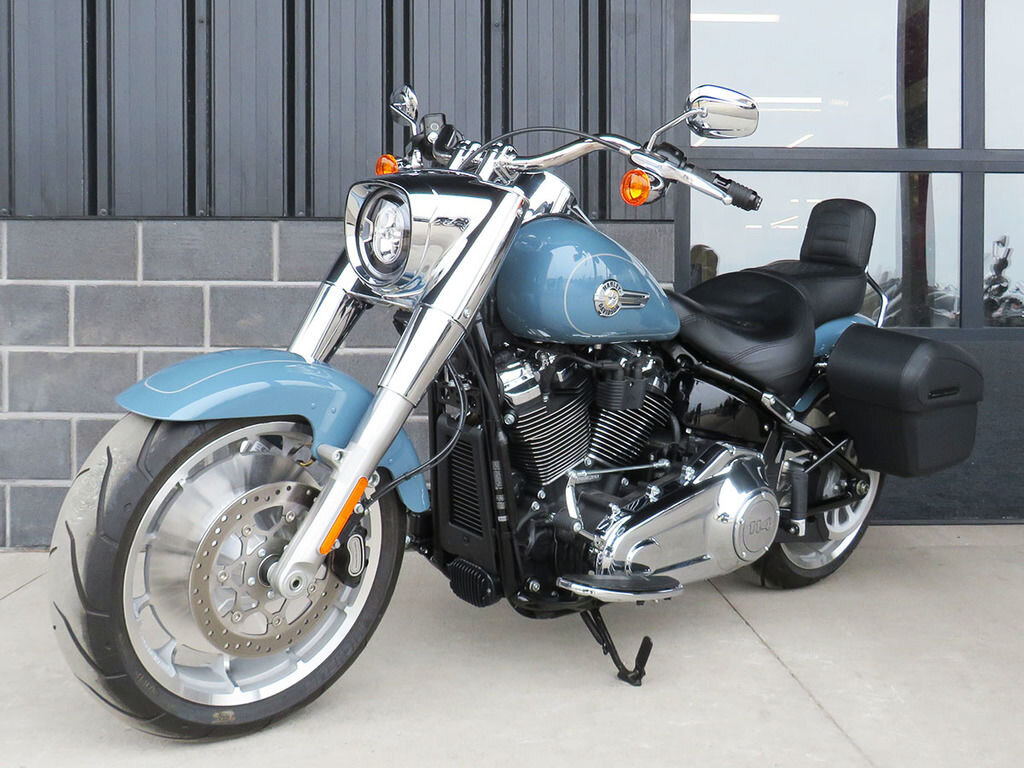 2024 Indian Motorcycle Chieftain Limited with Powerband Audio Package Maroon Metallic/Graphics