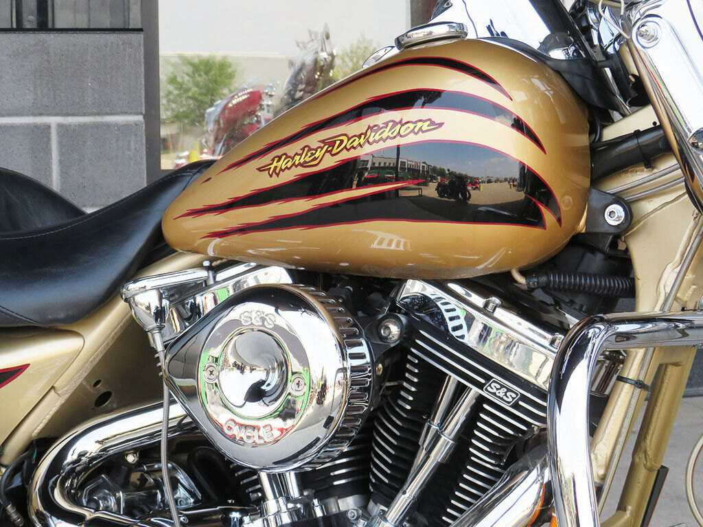 2003 Harley Davidson FLHRSE5 CVO Road King 100th Anniversary