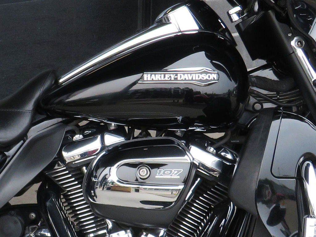 2018 Harley Davidson FLHTCU Electra Glide Ultra Classic